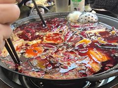 -黄潇洒老火锅(九眼桥宏济巷店)