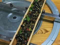 紫苏炒山坑螺-竹一味·竹筒饭