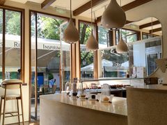 -VERIE BAKEHOUSE