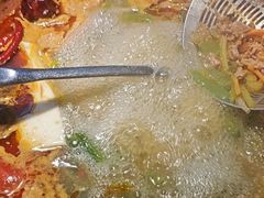 -洱火云南酸菜牛肉火锅(石景山当代商城店)