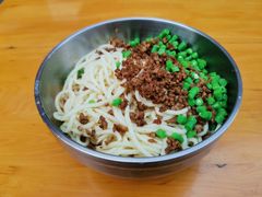 素椒杂酱面-左撇子私房面