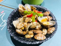 -八月美食小馆(银泰城总店)