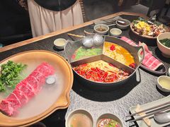-三出山火锅(南京万象天地店)