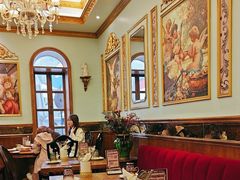 -秘密旅行Bonjour(黑金冠 江南西店)