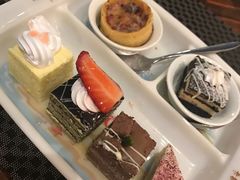 -君来湖滨饭店·玫瑰园