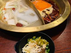 -重庆爽翻天老火锅(临平万达广场店)
