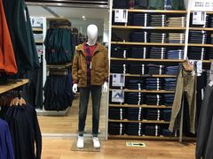 -优衣库(上海虹口龙之梦店)