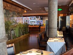 -八府香鸭·啫啫煲(华山路店)