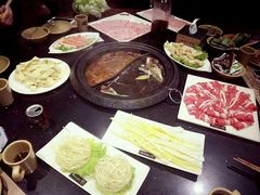 -唇辣号重庆老火锅(燕郊鑫乐汇店)