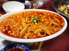 粑豌豆烧肠头-易老妈蹄花.特色川菜(人民公园总店)