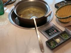 -喃喃椰·糟粕醋·椰子鸡火锅(七堡花园店)