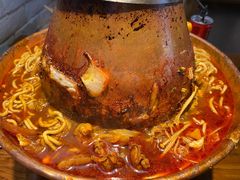 -老佛爷正宗铜炉蛙锅(五道口店)