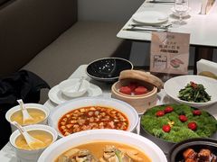 -滩外滩·本帮江浙菜(新天地店)