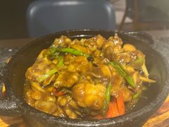 石锅豆豉牛蛙-小城故事·地道宁波味(月湖盛园店)