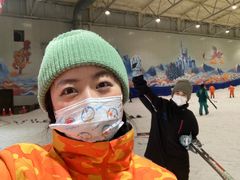 -乔波室内滑雪场