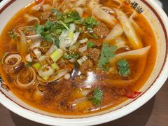 -顺溜·手工刀削面·黑金店(铜锣湾店)