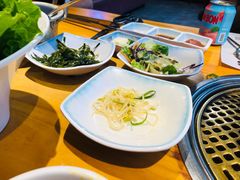 -唯成•韩国炭火烤肉 유성고기