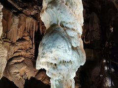 -波斯托伊纳溶洞