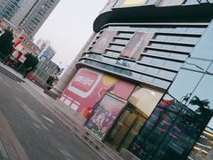 -全家便利店(四平路六店)