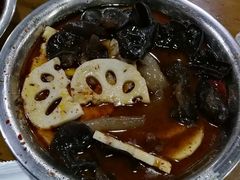 -辣盆盆麻辣小龙虾(哈尔滨总店)