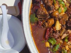 -俭寨大盘鸡·手抓肉·烧烤新疆菜(乌苏路店)