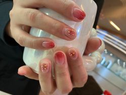 -进巍美甲美睫店