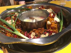 -周幺妹重庆老火锅(银泰城总店)