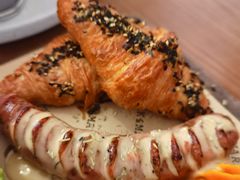 -Mark&Mars Restaurant