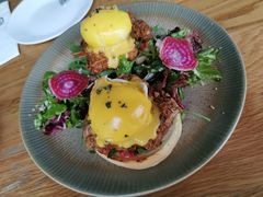 疯狂手撕牛肉班尼迪克蛋-The Rug(三里屯店)