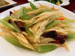 西芹腐竹-北京小肠陈饭庄(方庄店)