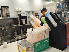 -第5大道精品休闲购物广场