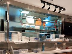 -新大咀港式茶餐厅(宝山万达店)