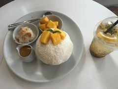 芒果雪冰-Cheevit Cheeva(Sirimangkalajarn)