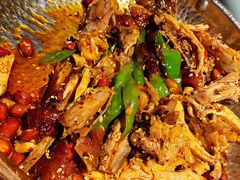 手撕扁担鸡-吃饭皇帝大土家民族菜(正大广场店)