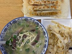 -八百里牛肉汤(盖饭·锅贴·万象城店)
