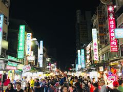 -六合夜市