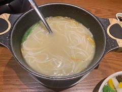 -云海肴·汽锅鸡·云南菜(天山百盛优客店)