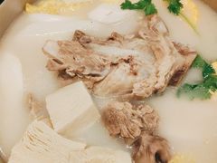 -一哥澳门豆捞·澳门风打边炉(高德置地店)