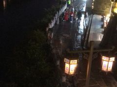 -临江餐馆二楼美食部落
