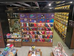 -半山书局(新世纪商城店)