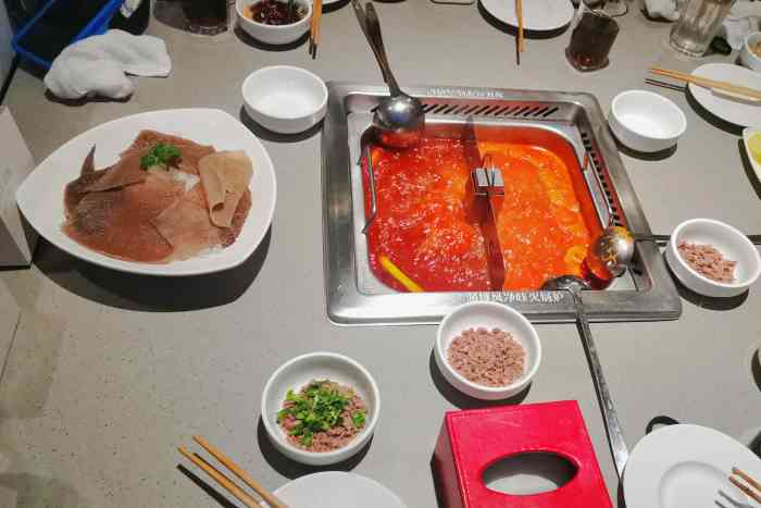 海底捞火锅(安泰广场店)-"一人食,其实并不尴尬,毕竟这么多年我也习.