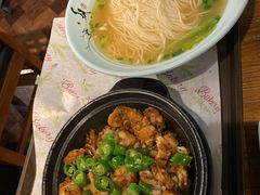 -哇蛙牛功夫面渝都料理(龙阳广场店)