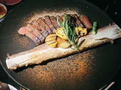牛肋排-wann lounge 低温慢煮牛排·清吧