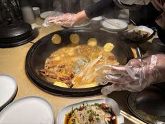 -万里闯关东铁锅炖菜馆(高新旗舰店)