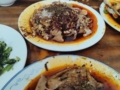 拌剔骨肉-温记府廟豆汤饭·始于1955年(海椒店)