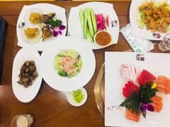 -青瓦餐厅·生鱼片·韩园烤肉(西塔店)