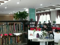 -湖北经济学院-图书馆