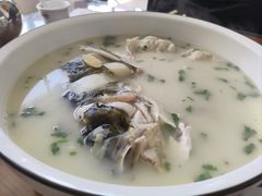 -美顺香食府鱼头老店(雪野湖店)