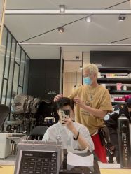 -HAIR CORNER