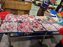 -标记美食新鲜猪杂(兴南大道店)